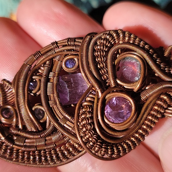 Copper wire wrapped pendant with gemstones tourmaline apatite amethyst - Picture 3 of 7